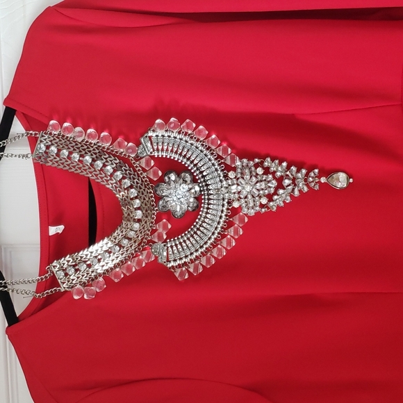 Necklace - Picture 3 of 7